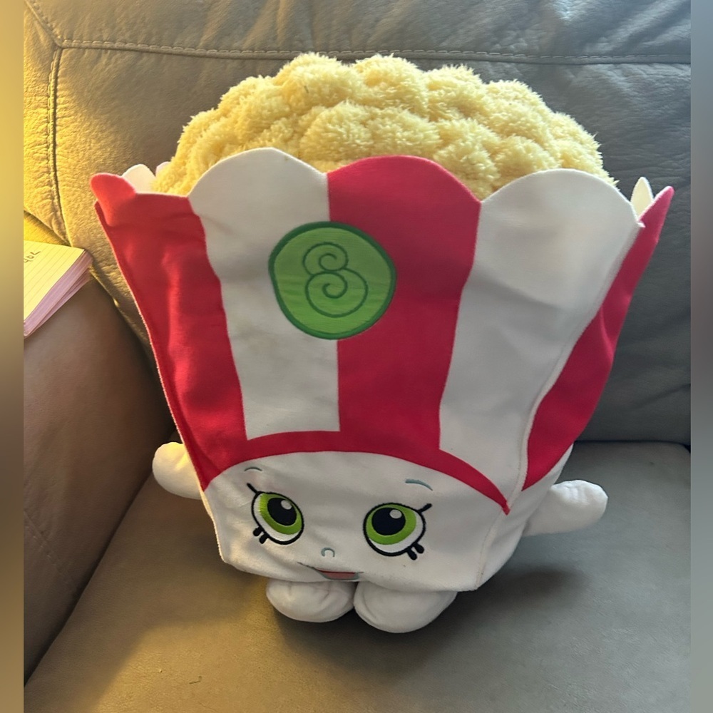 50%offwā¤ļø Shopkins Poppy Corn Plush Popcorn Pillow Movie Theater Stuffed Animal